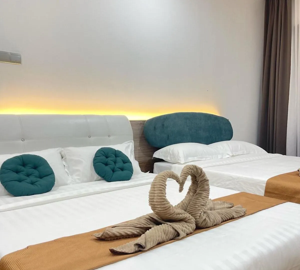 Ezyhouz # Luxury 3Bedroom Seaview Balcony Imago Theloftb Kotakinabalu City10Pax Kota Kinabalu